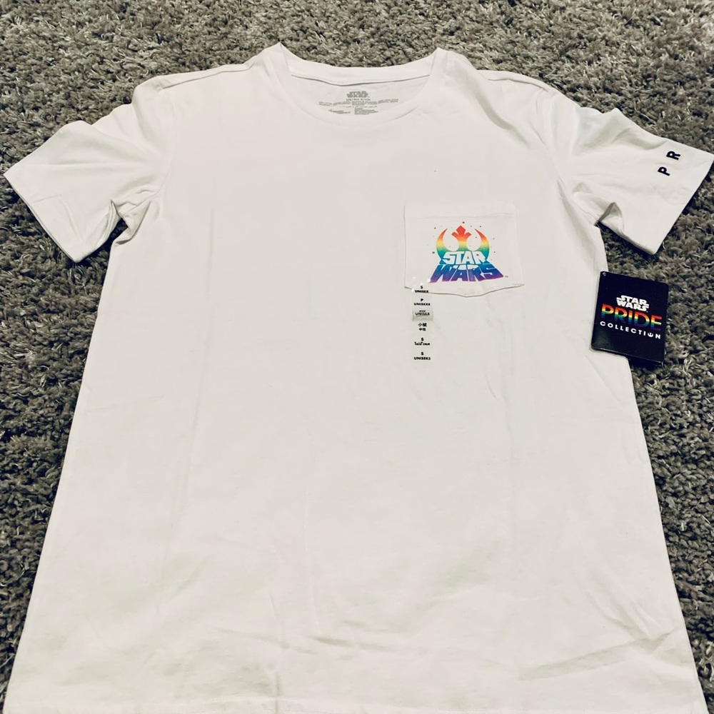 NWT Authentic Disney Parks Star Wars PRIDE T-Shirt Adult Size Small